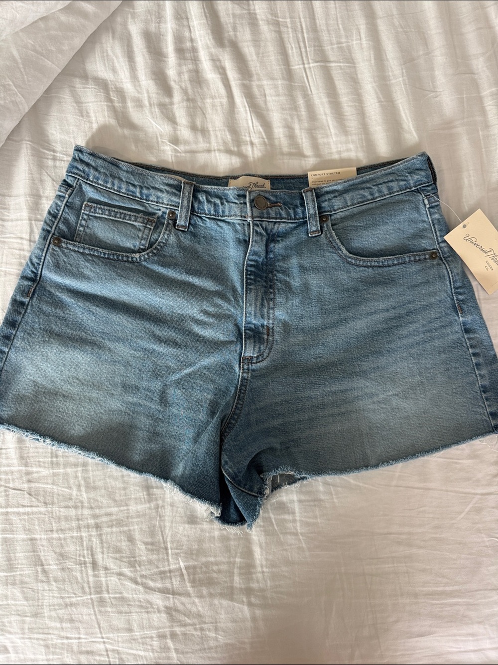 Universal Thread high-rise 90s cutoff shorts women’s new! 12 denim Jean